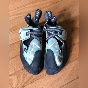 La Sportiva women’s Futura 35 climbing shoes